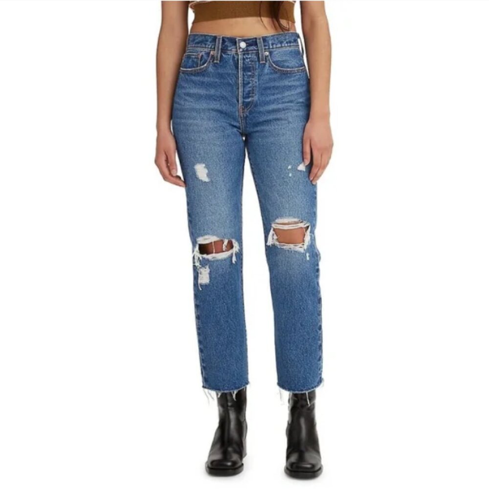 # 184 Womens Levis Wedgie Straight Jeans